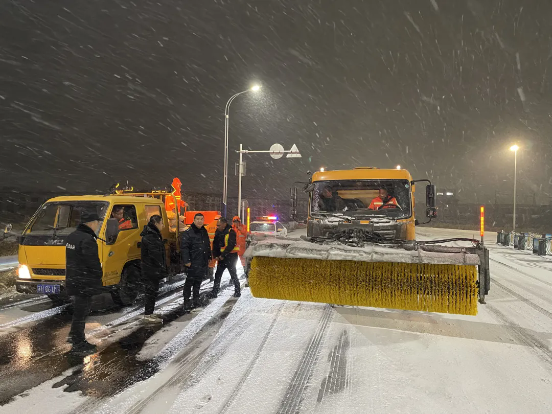 迎战风雪！淮安交通运输行业全力保障道路安全畅通