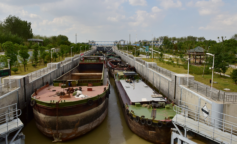 中秋期间淮安航闸通过货物68万总吨